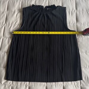 Brea Canyon Womens Black Plisse Sleeveless Blouse